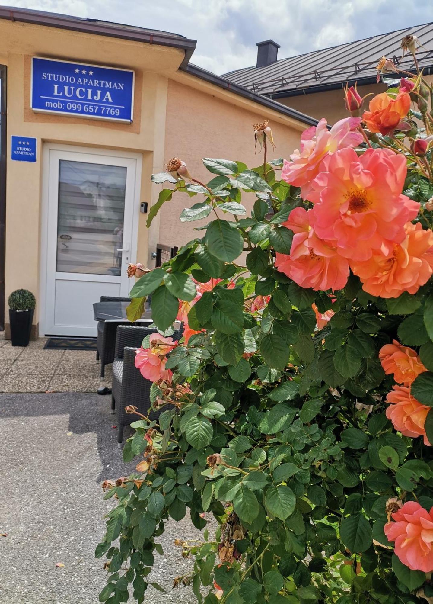 Ferienwohnung Lucija Gospić Exterior foto